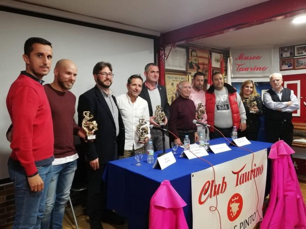 Roberto García Yuste en la tertulia Club Taurino Villa de Pinto